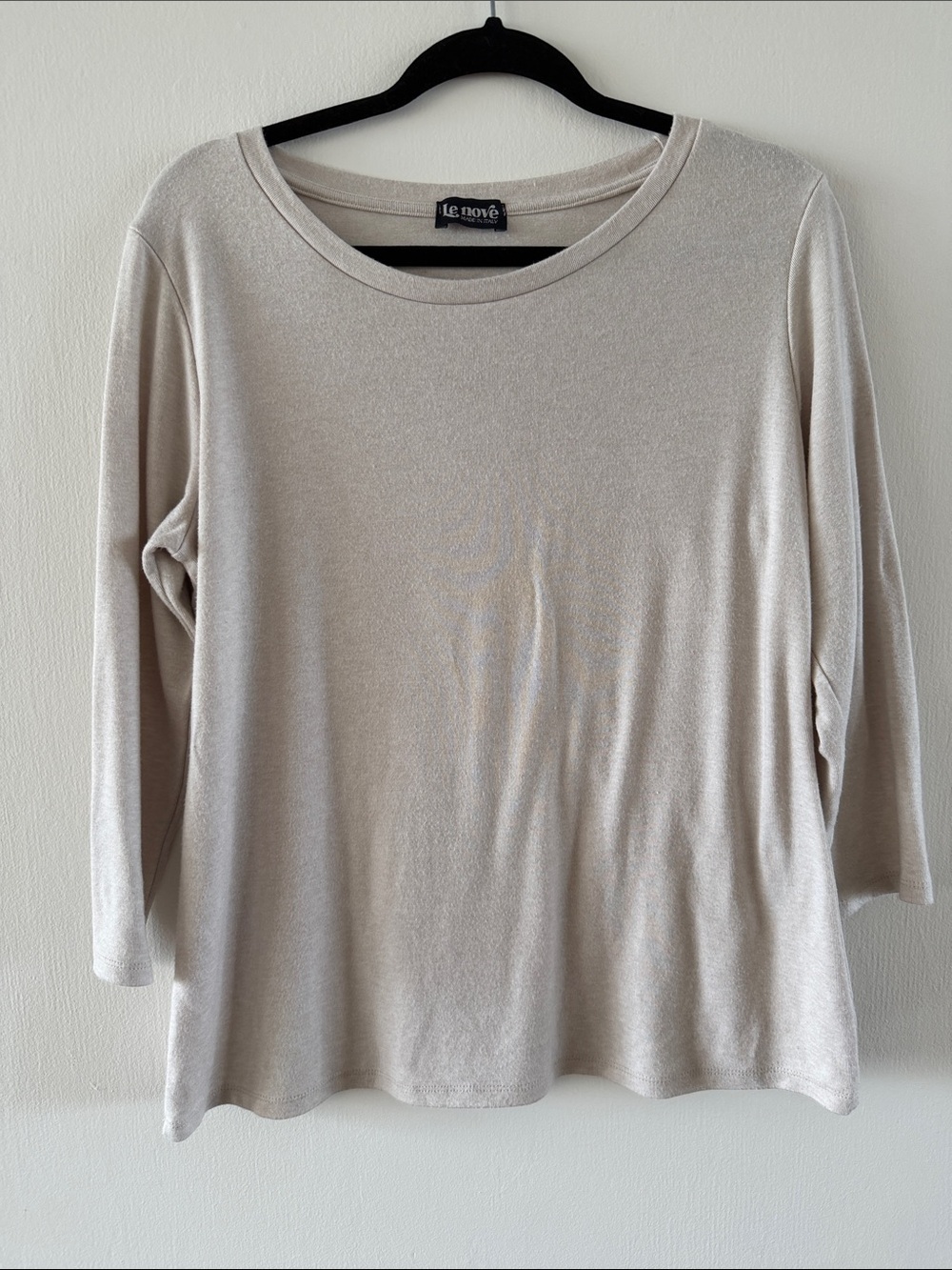 Le Nove made in Italy Women’s Cream Long-Sleeve Crewneck Top